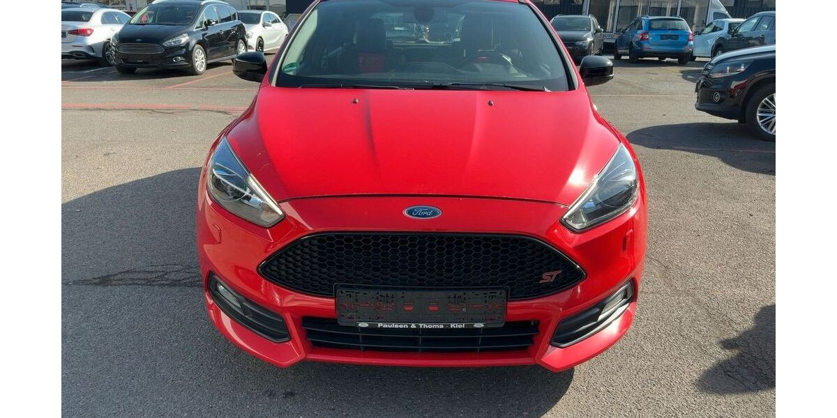 Ford Focus 84.564 km 12.750 &euro; Hamburg 22305
