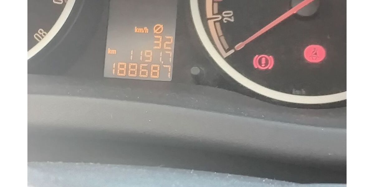 Opel Corsa 188.000 km 1.650 &euro; Hamburg 22047