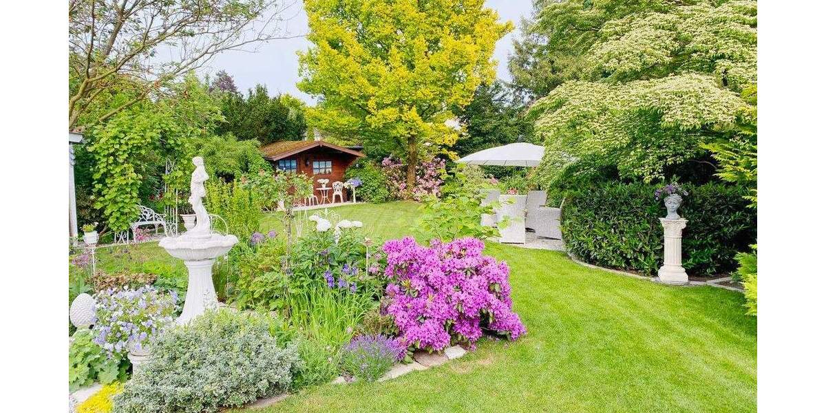 Lichtdurchfluteter 4-Zi.-Doppelhaustraum mit Wintergarten, Kamin, Sauna und Gartenidylle 4 zimmer