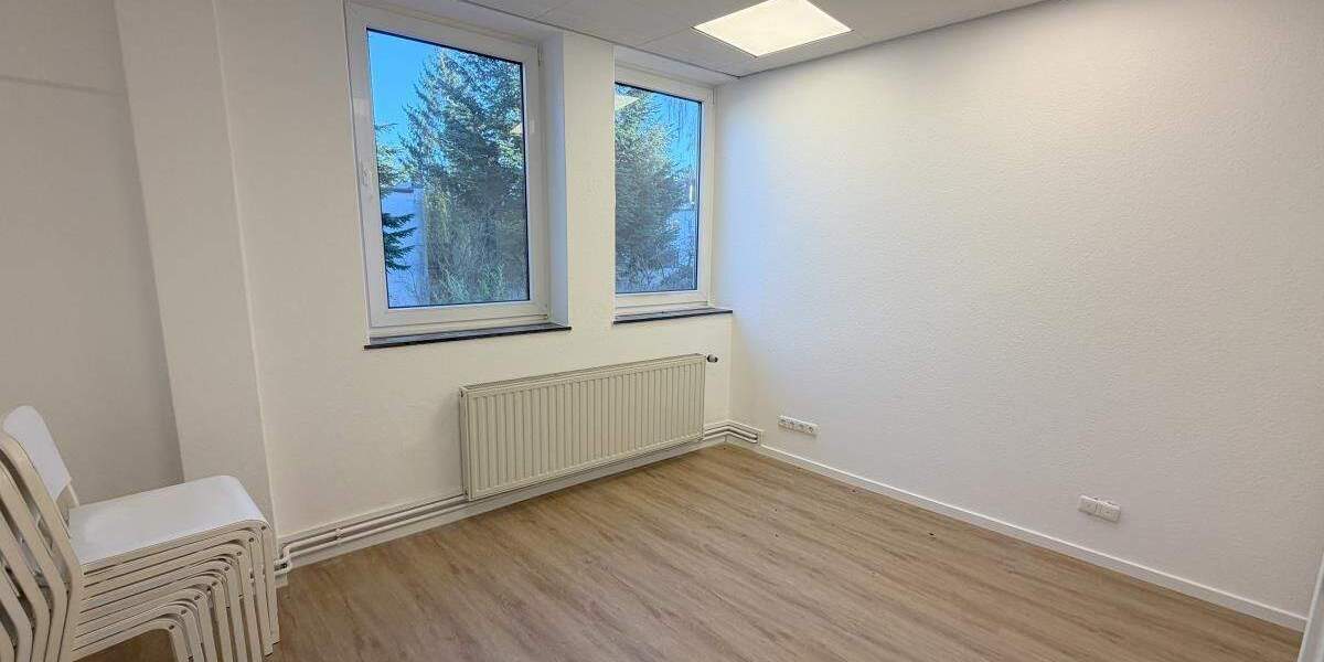 Gewerbeobjekt Hamburg Barmbek-Nord - 3 Zimmer, 99 m&sup2;, 1.500&euro; | Angebot:25879706