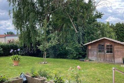 Im Herzen von Kirchgellersen: Charmante Erdgeschoßwohnung mit Garten und KFZ-Stellplatz.