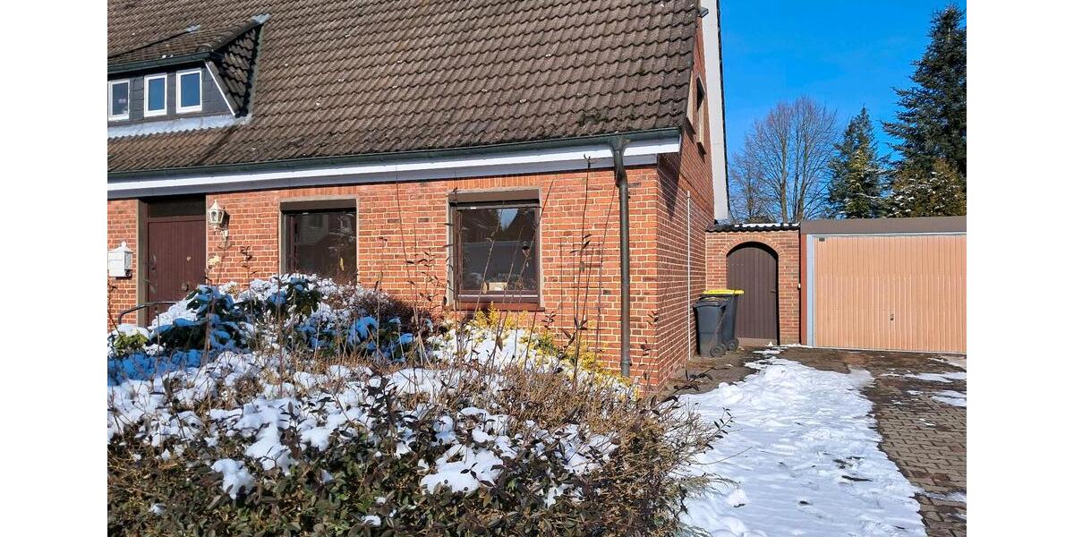 Etagenwohnung Geesthacht - 4 Zimmer, 100 m&sup2;, 1.100&euro; | Angebot:25384423