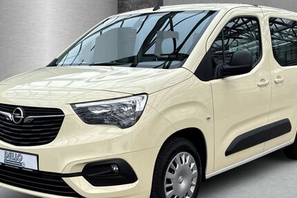 Opel Combo Life 16.809 km 24.880 € Hamburg 21079