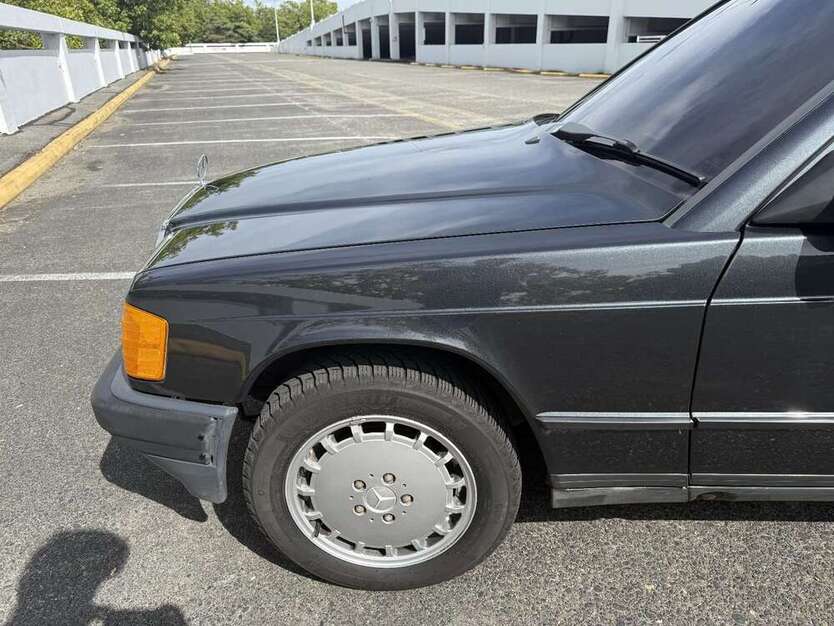 Mercedes-Benz 190 180.000 km 6.500 € Hamburg 21129