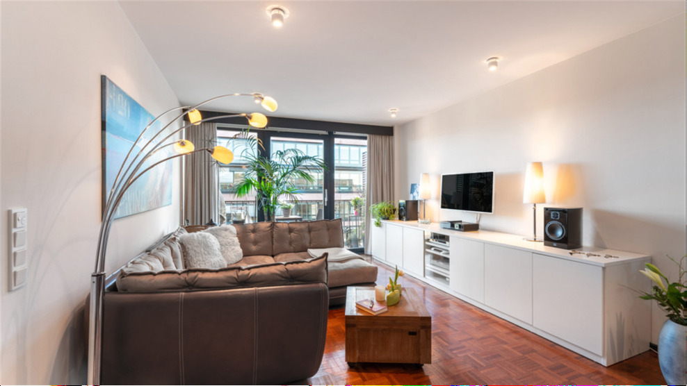 Über den Dächern der Hafencity: Hochwertige Wohnung mit großer eigener Dachterrasse