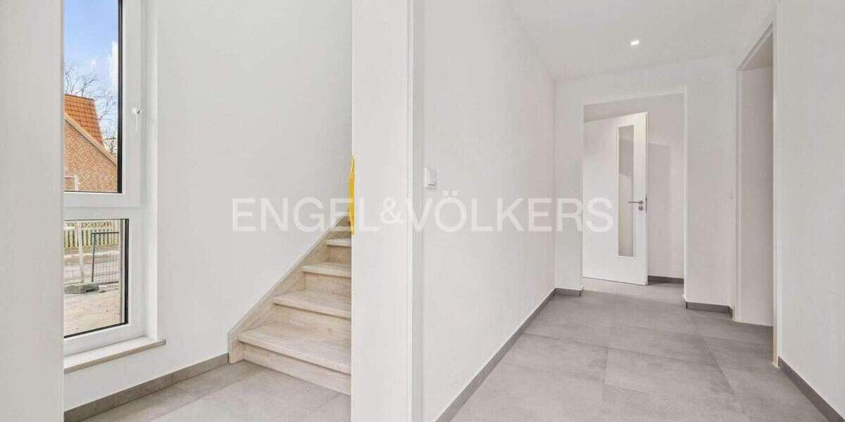 Etagenwohnung Ahrensburg - 3 Zimmer, 118 m&sup2;, 2.450&euro; | Angebot:24796156