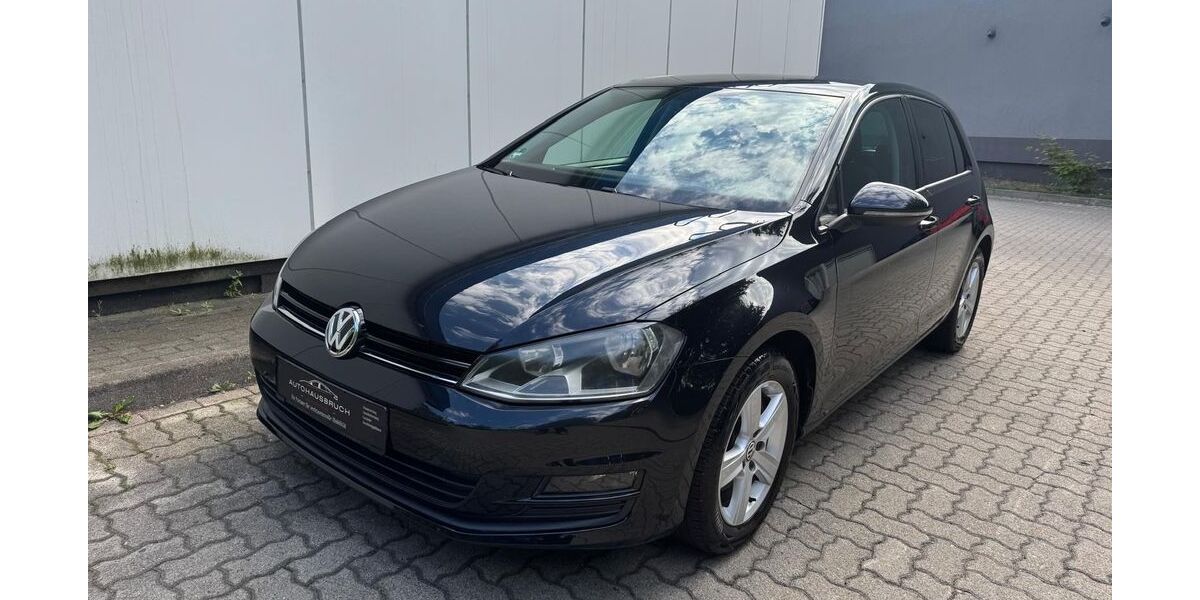VW Golf 109.609 km 8.399 &euro; Hamburg 21149