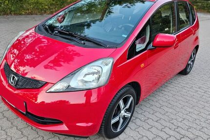 Honda Jazz 81.750 km 5.850 &euro; Hamburg 21147