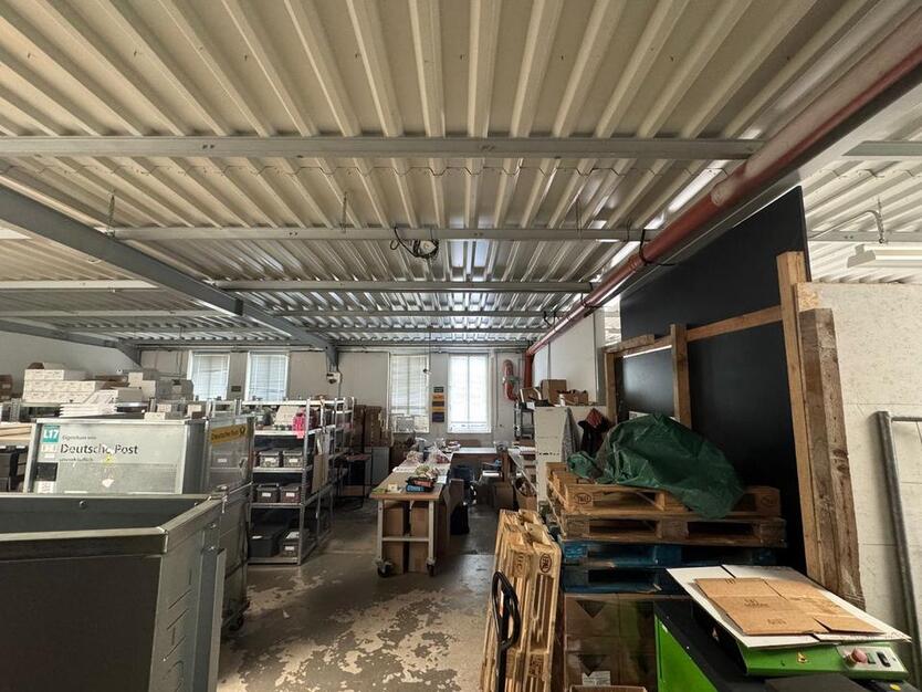 Lagerhalle, Gewerbehalle 200m2 teilbar zimmer