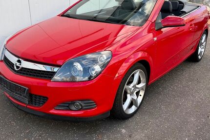 Opel Astra 83.612 km 7.950 &euro; Hamburg 22419