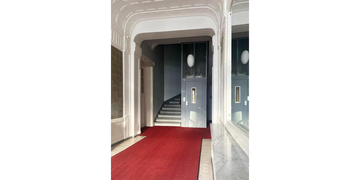 Dachgeschoßwohnung Hamburg Eppendorf - 3.5 Zimmer, 98 m&sup2;, 850.000&euro; | Angebot:25933215