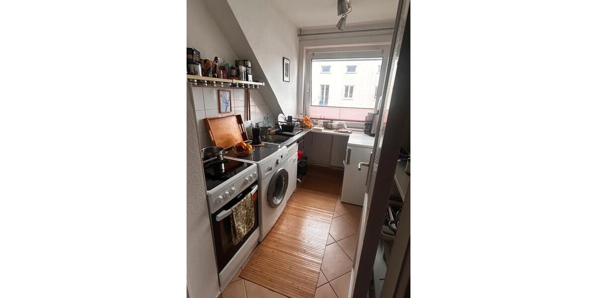 Dachgeschoßwohnung Hamburg Barmbek-Süd - 1 Zimmer, 44 m&sup2;, 575&euro; | Angebot:26294907
