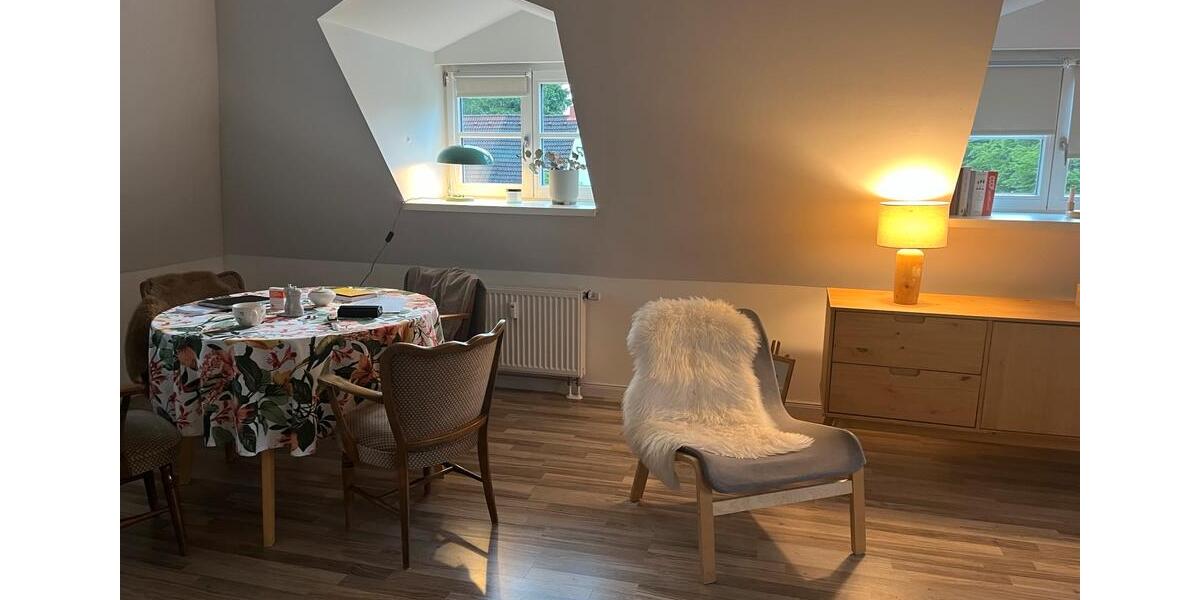 Dachgeschoßwohnung Hamburg Altona - 2 Zimmer, 55 m&sup2;, 1.035&euro; | Angebot:26678049