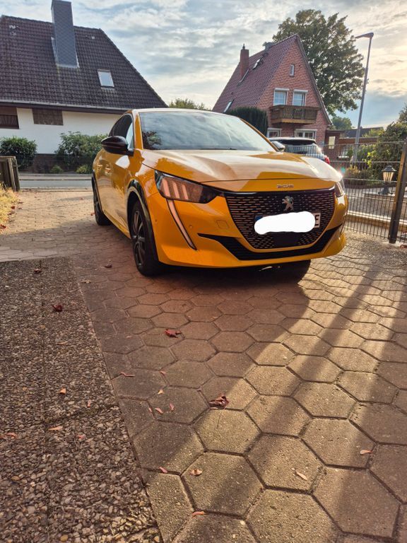 Peugeot 208 13.854 km 17.449 € Winsen (Luhe) 21423
