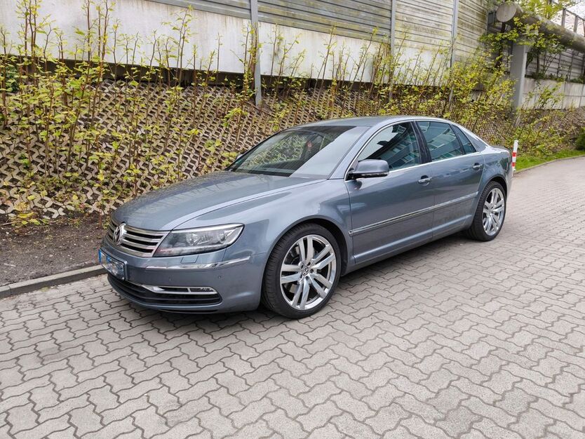 VW Phaeton 211.999 km 15.390 € Hamburg 22089