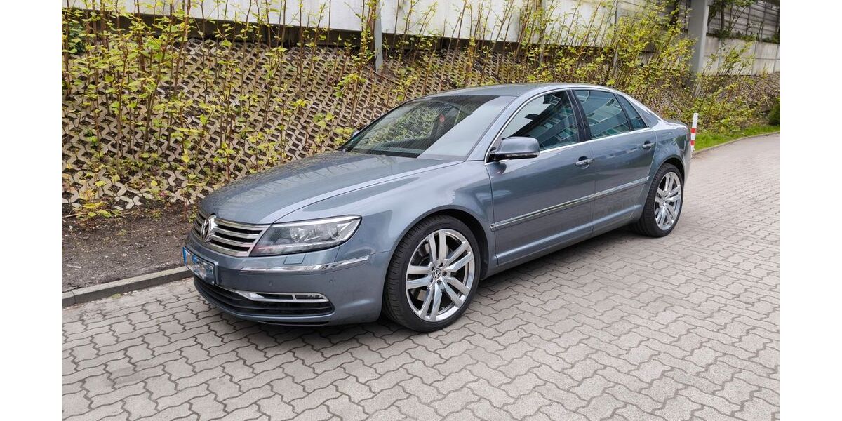 VW Phaeton 212.000 km 15.390 € Hamburg 22089