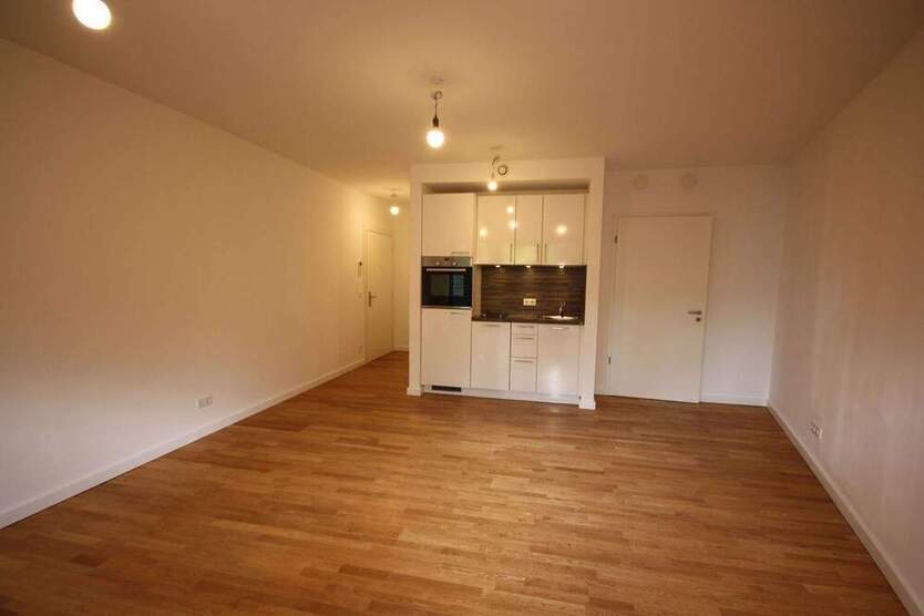 Am Brabandkanal! 1-Zimmer-Wohnung mit Terrasse am Wasser in Alsterdorf!