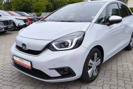 Honda Jazz 16.883 km 19.490 &euro; Braak 22145