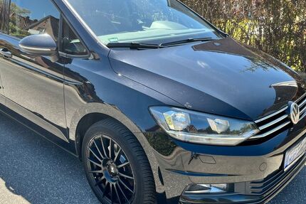 VW Touran 111.500 km 12.999 &euro; Rellingen 25462