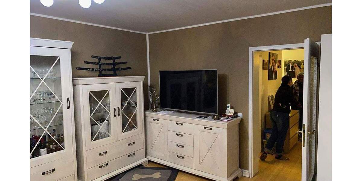 Etagenwohnung Hamburg Groß Borstel - 3 Zimmer, 84 m&sup2;, 1.400&euro; | Angebot:25338282