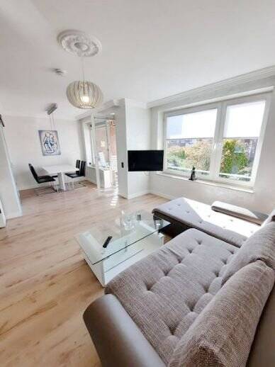 Etagenwohnung Hamburg Wandsbek - 2 Zimmer, 68 m&sup2;, 1.300&euro; | Angebot:26904206