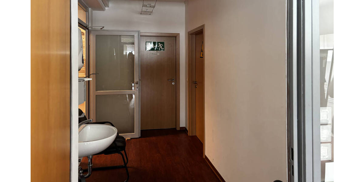 Gewerbeobjekt Hamburg Hoheluft-Ost - 6 Zimmer, 173 m&sup2;, 3.475&euro; | Angebot:26515201
