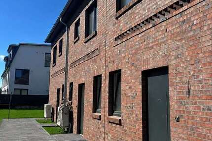 Haus Norderstedt Garstedt - 5 Zimmer, 131 m&sup2;, 2.500&euro; | Angebot:26463000