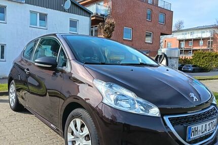 Peugeot 208 73.800 km 4.700 &euro; Hamburg 21029