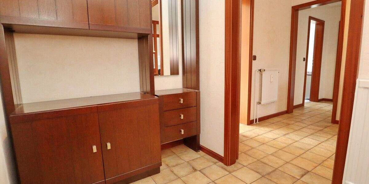 Etagenwohnung Halstenbek - 3 Zimmer, 95 m&sup2;, 349.000&euro; | Angebot:25607566