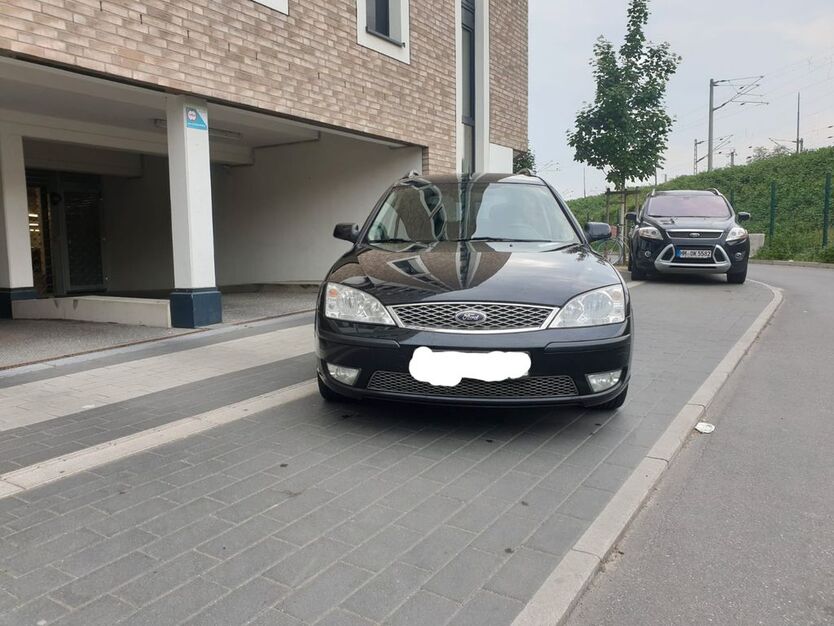 Ford Mondeo 160.000 km 3.999 € Hamburg 22869