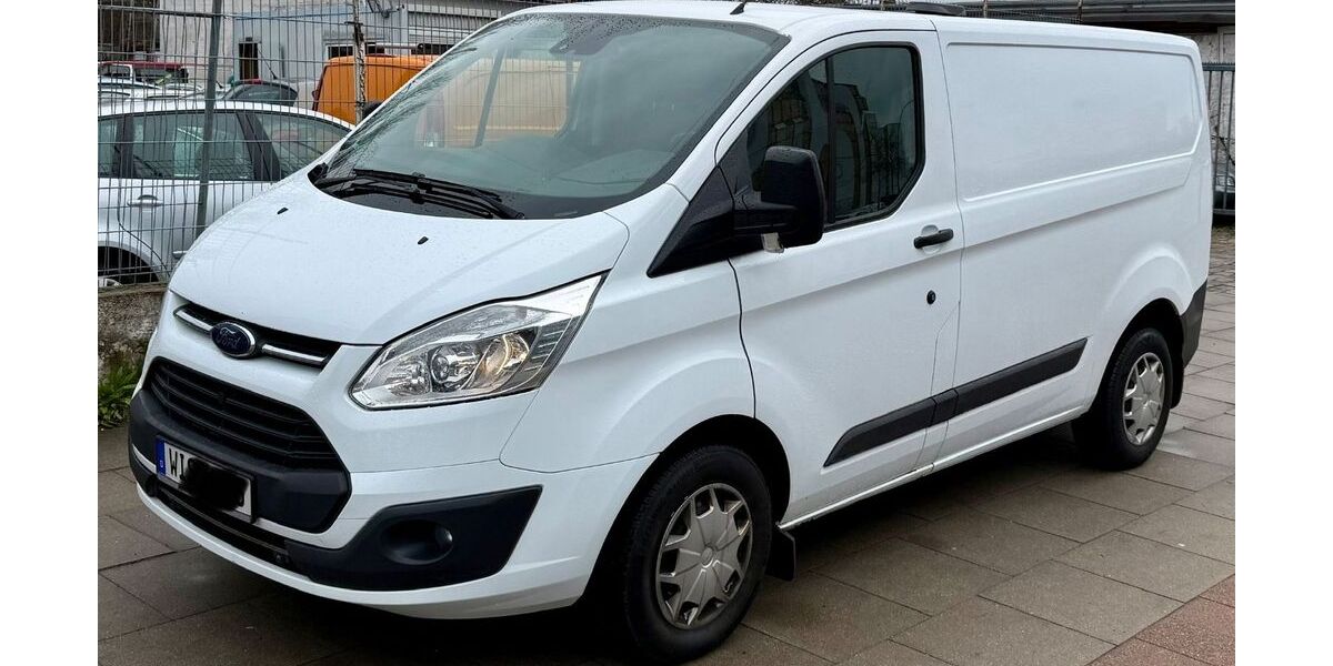 Ford Transit Custom 219.000 km 9.450 &euro; Hamburg 20097