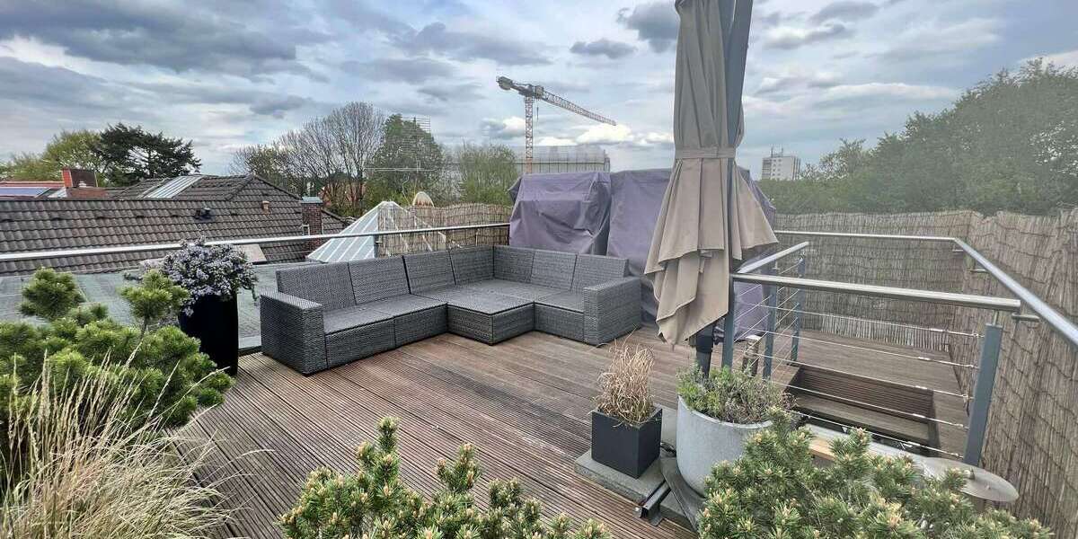 Etagenwohnung Hamburg Winterhude - 3 Zimmer, 125 m&sup2;, 2.950&euro; | Angebot:26395778
