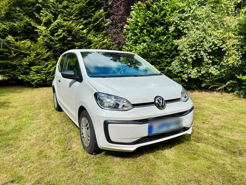 VW up! 43.200 km 7.499 € Klein Nordende 25336