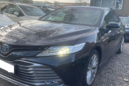 Toyota Camry 319.000 km 13.950 &euro; Hamburg 20537