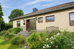 Ruhe pur: Bungalow in ruhiger Sackgassenlage mit Vollkeller und großem Grundstück - Bungalow Holm | Angebot:26947721