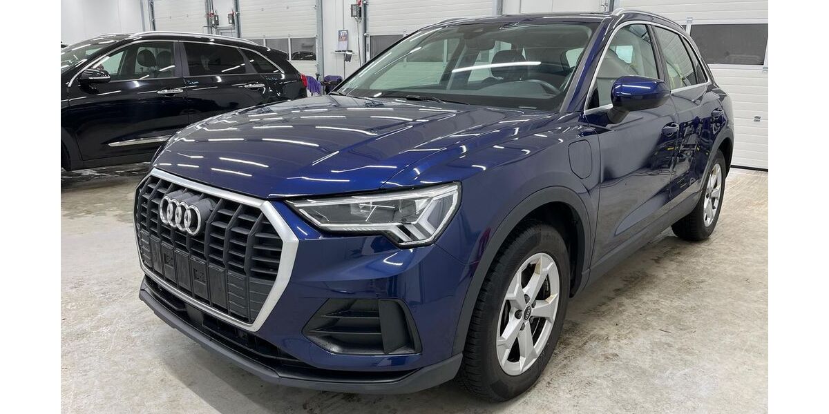 Audi Q3 58.933 km 25.985 &euro; Uetersen bei Hamburg 25436
