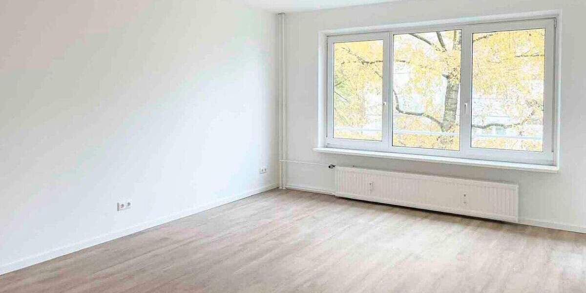 Saniert, lichtdurchflutet & gut angebunden - Erstbezug mit Loggia in ruhiger Lage von Hummelsbüttel 2 zimmer