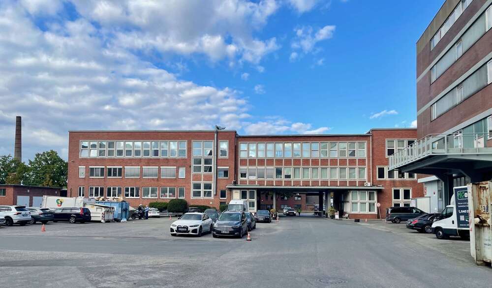 Halle in Hamburg 2.950 € 300 m² zimmer