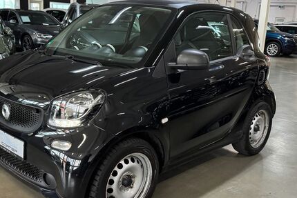 Smart ForTwo 64.179 km 7.890 &euro; Hamburg 20537