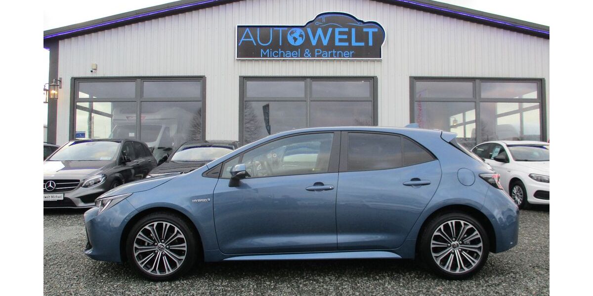 Toyota Corolla 12.610 km 22.680 &euro; Beckdorf 21643