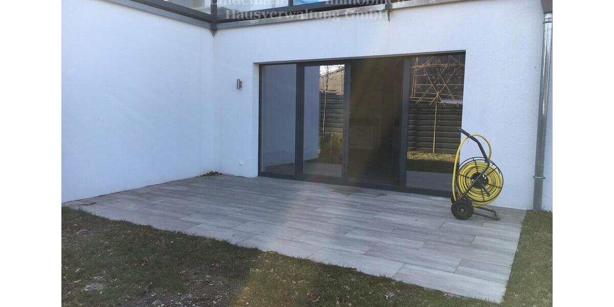 Erdgeschoßwohnung Buxtehude - 3 Zimmer, 122 m&sup2;, 1.300&euro; | Angebot:25646557