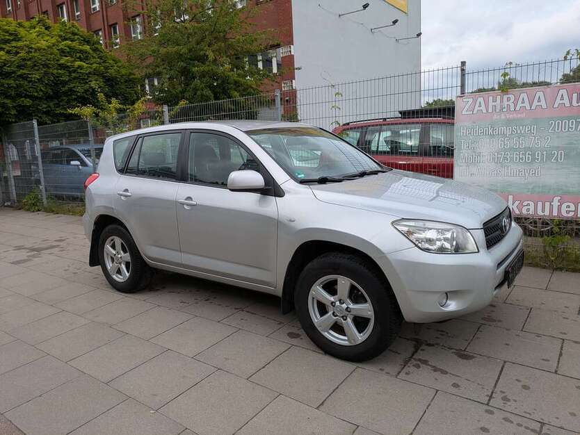 RAV 4