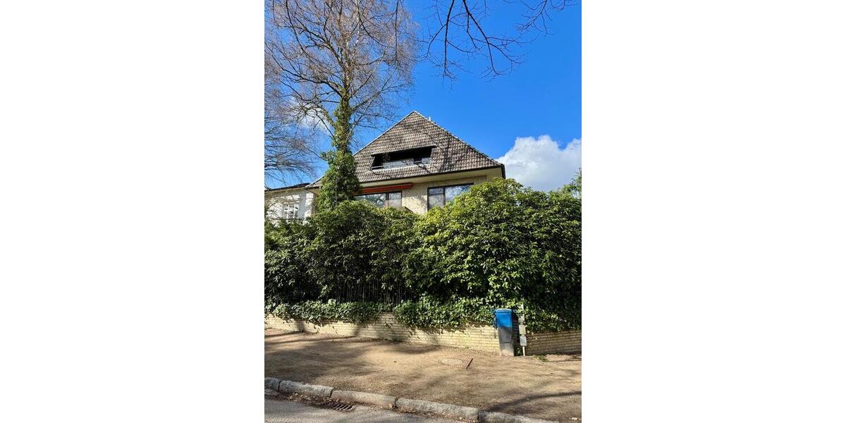 Dachgeschoßwohnung Hamburg Altona - 2.5 Zimmer, 89 m&sup2;, 1.300&euro; | Angebot:26123736