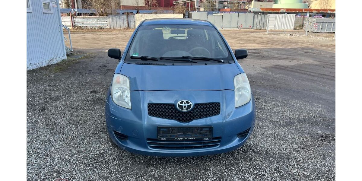 Toyota Yaris 269.830 km 2.200 &euro; Hamburg 22113