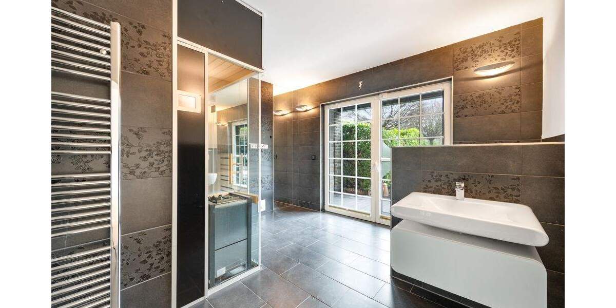 Exklusives Wohnhaus mit Wellnessbereich, Pool und Doppelgarage in Seevetal 6 zimmer