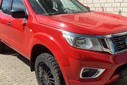 Nissan Navara 335.630 km 13.999 &euro; Rellingen 25462