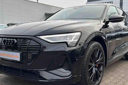 Audi e-tron 31.496 km 36.950 &euro; Hamburg 22047