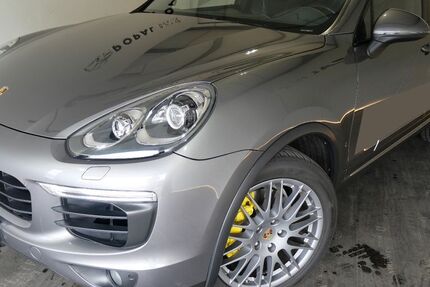 Porsche Cayenne 90.000 km 33.950 € Hamburg 21079