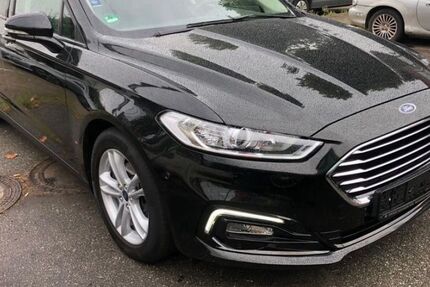 Ford Mondeo 101.600 km 14.200 &euro; Hamburg 22119