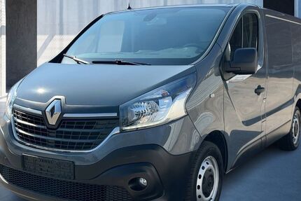 Renault Trafic 74.967 km 20.990 &euro; Hamburg 20537